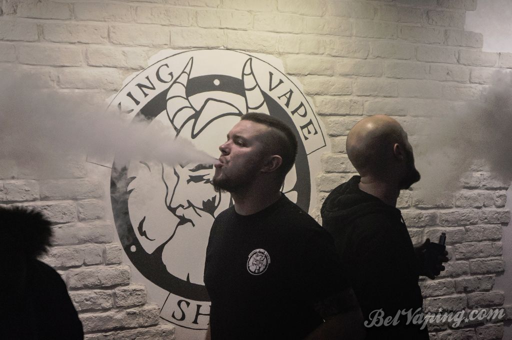 Viking_Vape_Grand_Opening_Party-1053.jpg