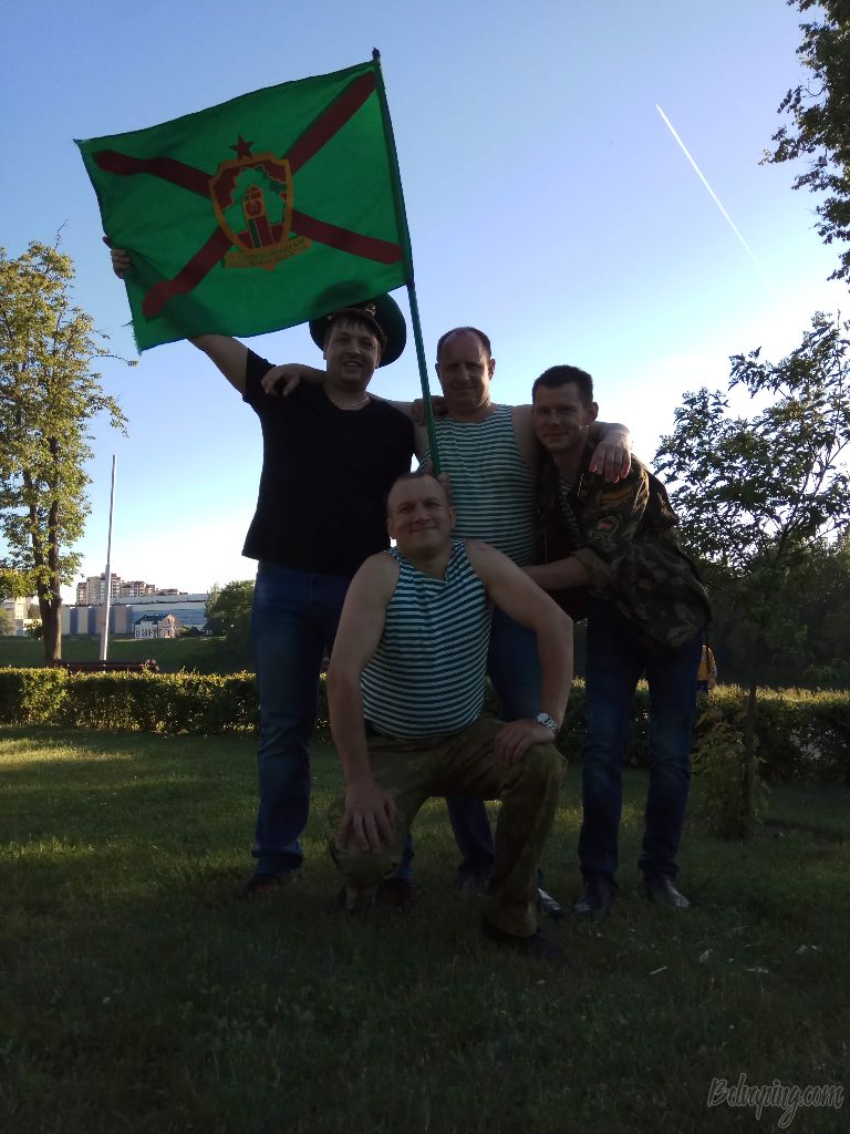 IMG_20180528_192432_BURST1.jpg